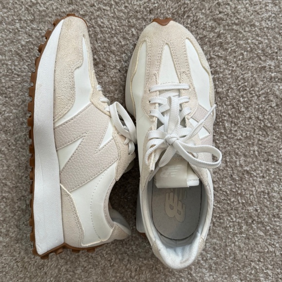 Women’s New Balance 327 Sneakers NEW - Picture 11 of 11
